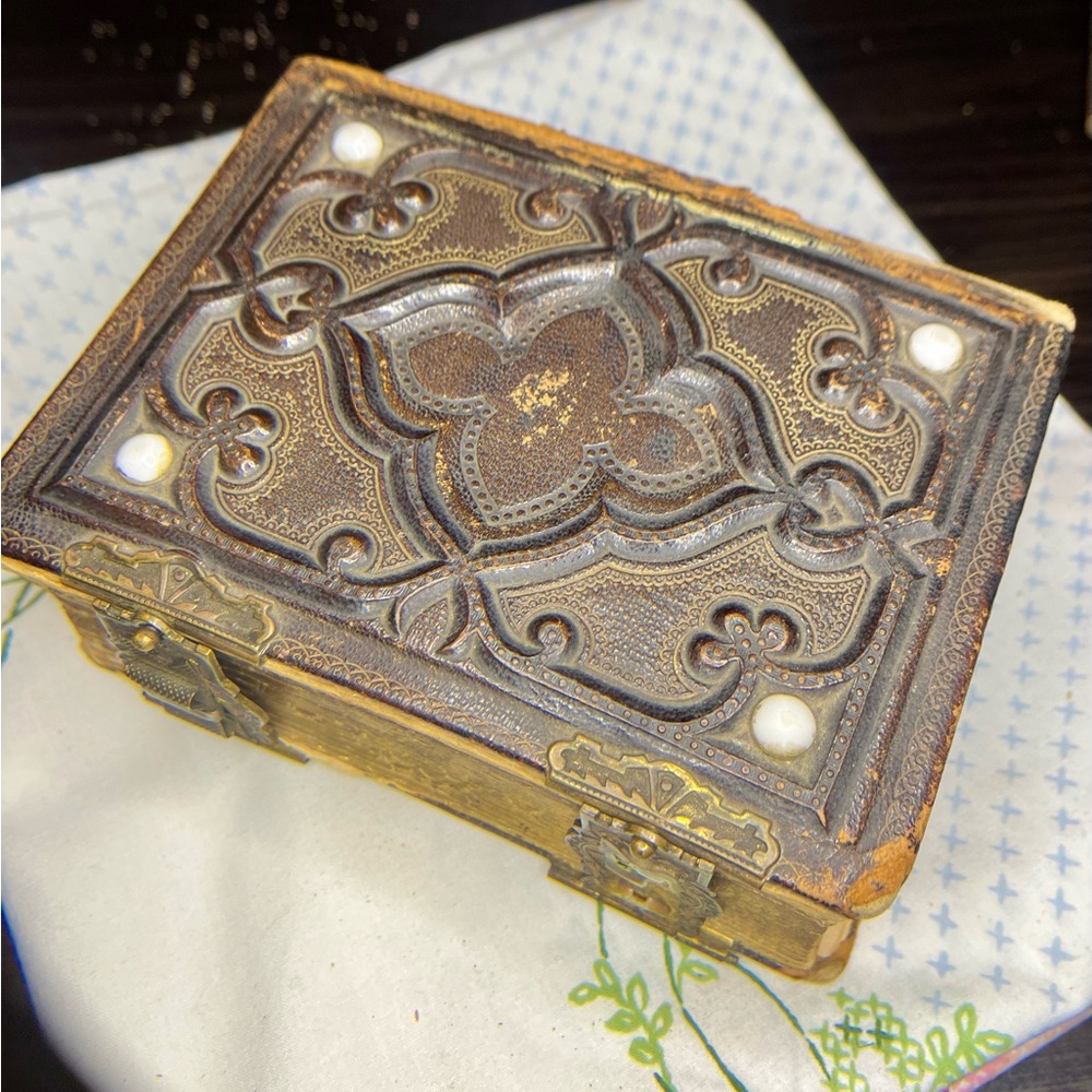 Antique Victorian Embossed Leather Photograph Album with Gauffered Gilded Edges